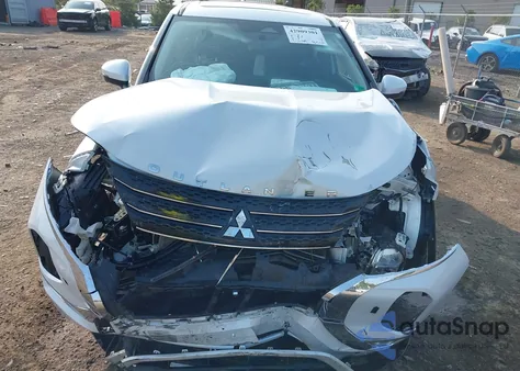 2024 Mitsubishi Outlander Se 2.5 S-Awc из США, поврежденный, VIN JA4J4VA88RZ028688